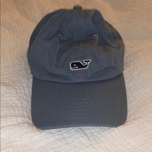 Blue/gray Vineyard Vines Baseball cap!